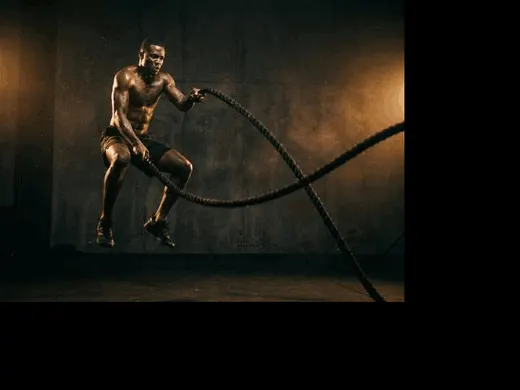 Functional fitness with battle ropes